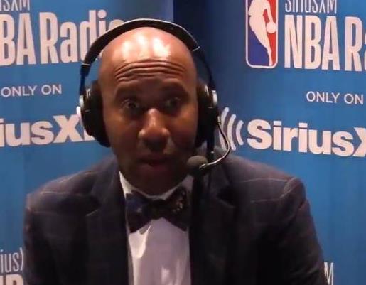 每体：巴萨对梅西重返诺坎普不知情，不清楚他是如何进入的（每体：巴萨并不知晓梅西重返诺坎普，其入场方式成谜）