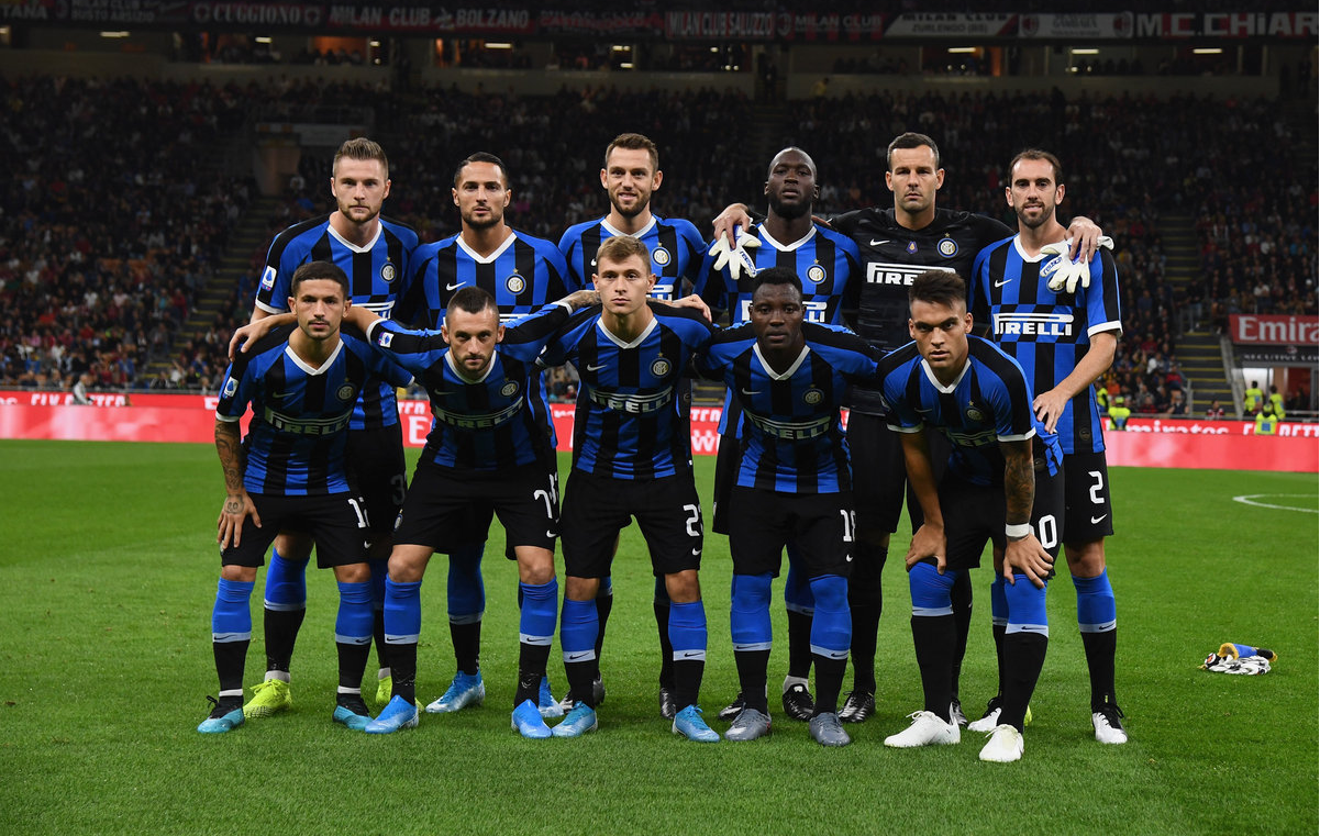 次节找到状态！郭艾伦半场4中2得到4分4助攻（次节发力手感回暖，郭艾伦半场4投2中贡献4分4助攻）