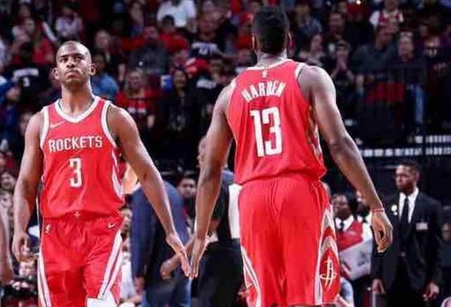 还没踢过意甲，跟队记者：维拉蒂被中间人推荐给尤文（尚无意甲经历，随队记者：中间人已将维拉蒂推荐至尤文）