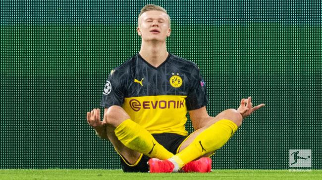 赫内斯：巴萨的债务超过13亿欧元，但在西甲却相安无事（赫内斯称巴萨负债逾13亿欧元，西甲赛场仍波澜不惊）