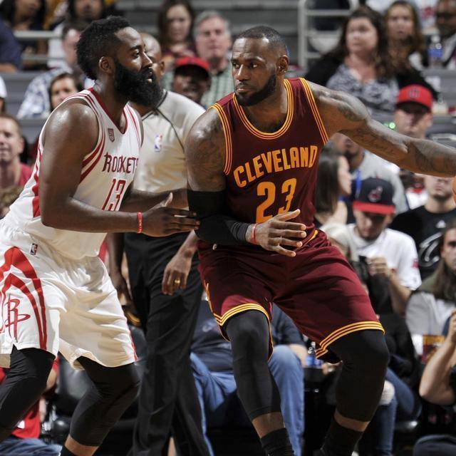 记者：拜仁即将签下17岁的厄瓜多尔中卫奥拉亚（记者称拜仁接近签下17岁厄瓜多尔中卫奥拉亚）