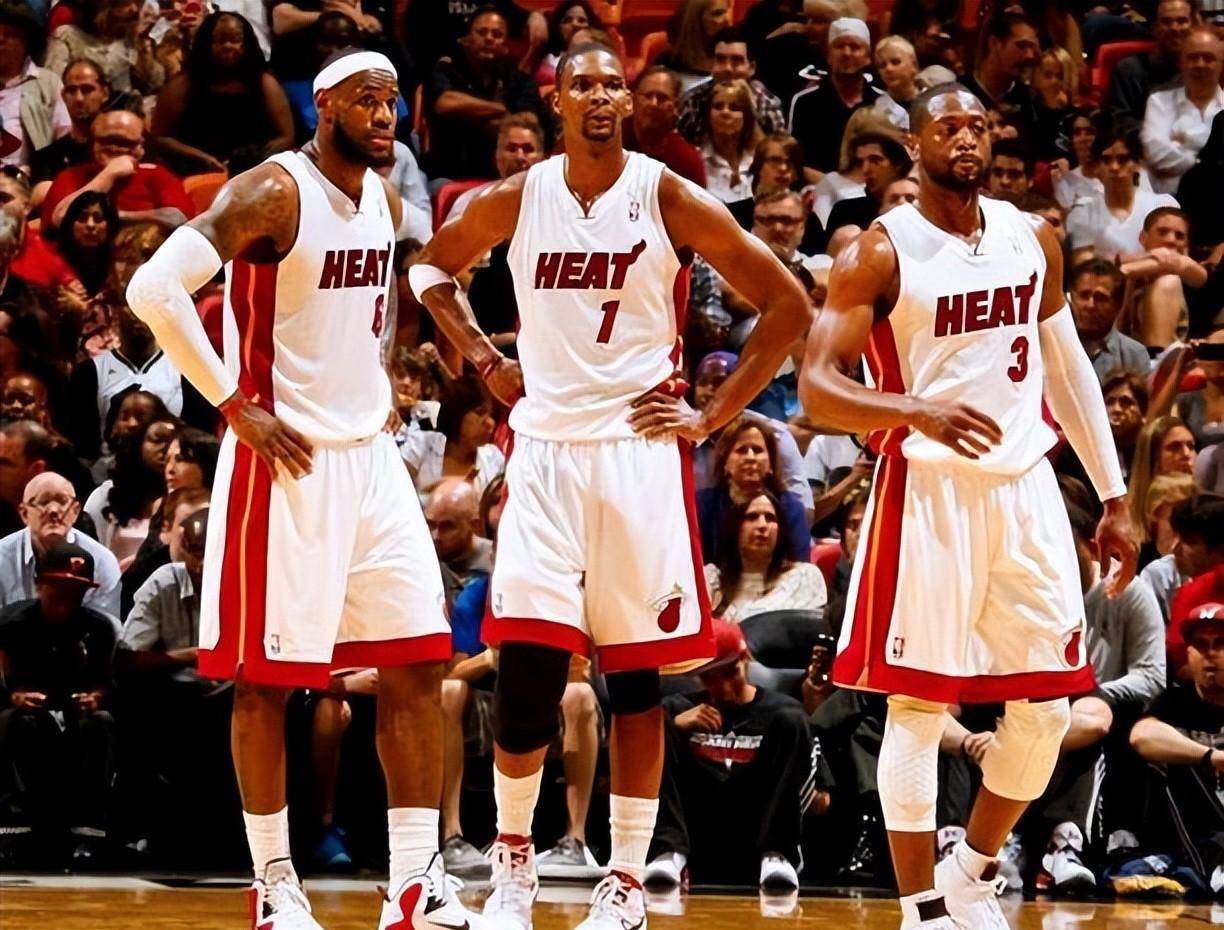 火箭哈登末节爆发连得15分（火箭哈登末节发力连砍15分）