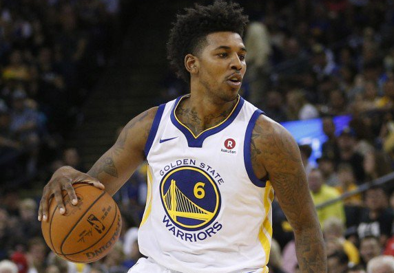 43.3米超远吊射破门，亚当斯创造本赛季英超最远距离进球（亚当斯43.3米超级吊射，刷新本赛季英超最远进球纪录）