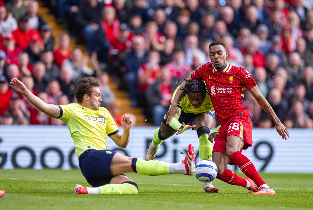 德拉富恩特：乌奈-西蒙明天能上，我们会派上最好的阵容（德拉富恩特：乌奈-西蒙明日可出场，我们将尽遣最强阵容）