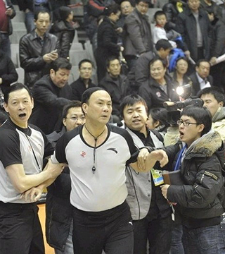 德转预热戴维身价：最高4500万欧不变，最低下跌至3000万欧（德转预热：戴维估值上限维持4500万欧，下限降至3000万欧）