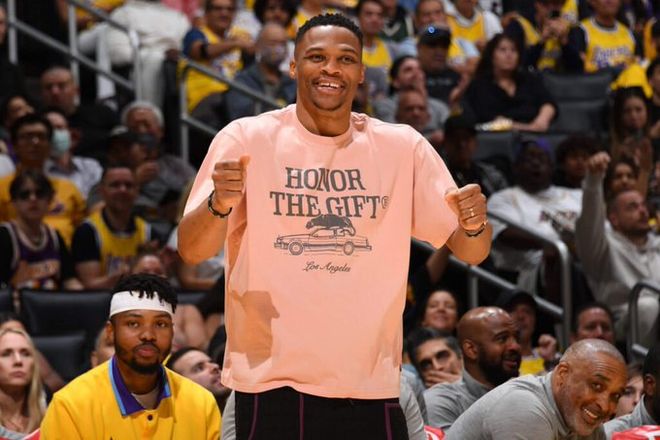 科洛瓦蒂：国米和米兰都会等机会打反击，这将是一场战术大战（科洛瓦蒂：国米与米兰将伺机反击，这将是一场战术博弈）