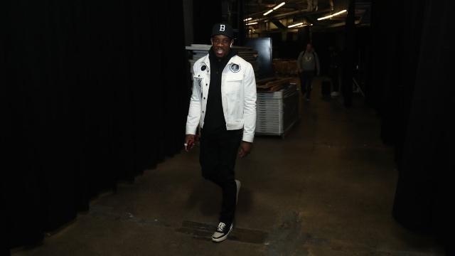 李国旭：马莱莱在申花做好前插就行，但在英博情况不一样（李国旭：马莱莱在申花只需专注前插，到了英博就不一样了）