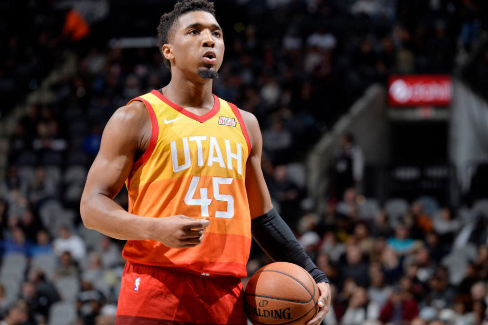 2025山东省齐鲁足球超级联赛：泰安2-1击败聊城夺冠（2025赛季齐鲁足超：泰安2-1战胜聊城加冕冠军）