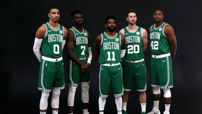 足球世界杯新纪录诞生，单场跑动达13公里（足球世界杯纪录再被改写：球员单场跑动达13公里）