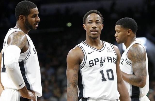 穆里尼奥：这是美妙的夜晚，我们掌控了比赛理应战胜那不勒斯（穆帅：美妙之夜，我们统治比赛，击败那不勒斯实至名归）