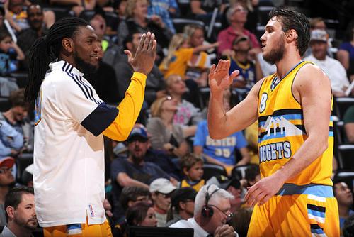 哀悼，前狼队青训球员在回家途中遭遇车祸遇难，年仅21岁（前狼队青训球员返家途中遭遇车祸不幸离世，年仅21岁）