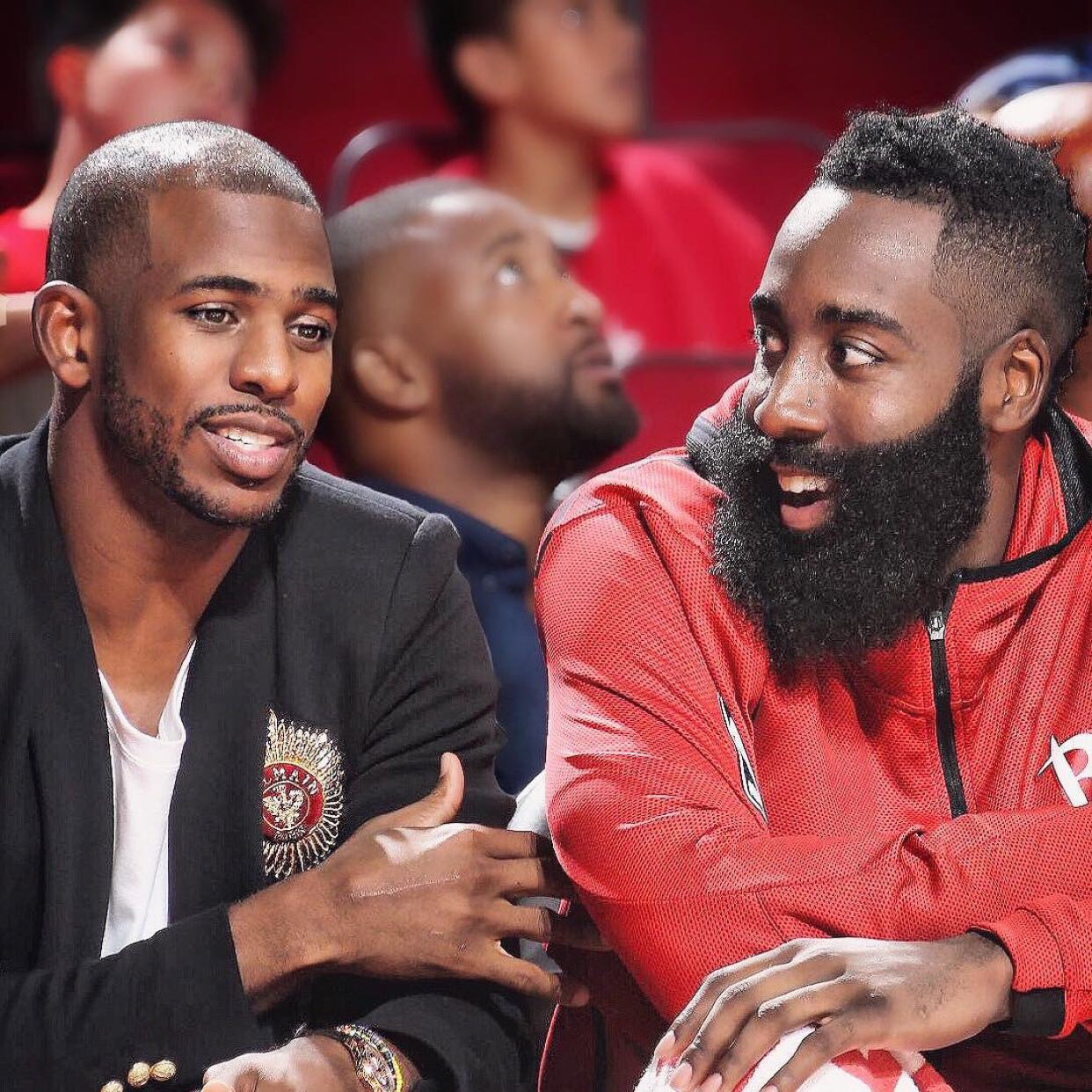 顽强！切尔西队史第四次英超作客半场两球落后仍保持不败（韧性十足！切尔西英超客场半场落后两球仍不败，队史第4次）