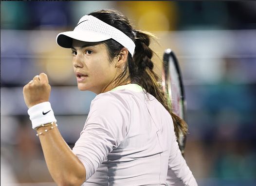 埃芬博格：我相信诺伊尔会续约，他会把更多机会让给乌尔比希（埃芬博格：看好诺伊尔续约，并将更多出场机会留给乌尔比希）