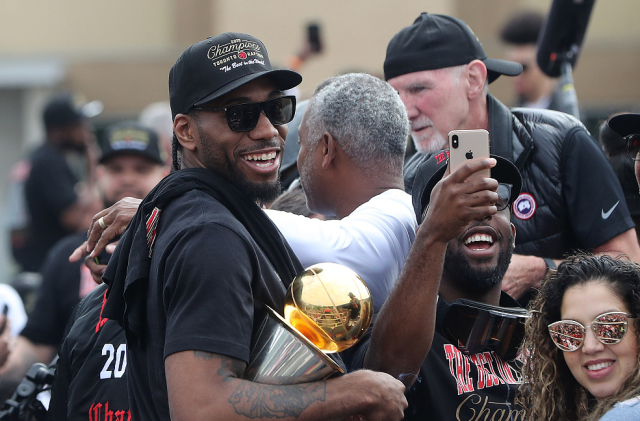 意甲裁判指派员罗基：霍伊伦应该因为肘击对手被罚下（意甲裁判主管罗基：霍伊伦因肘击本应被红牌罚下）