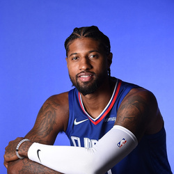 半场战报：热那亚1-1维罗纳，洛伦佐-科隆博建功，拉菲克-贝尔加利破门（半场战况：热那亚1-1维罗纳，洛伦佐-科隆博破门，拉菲克-贝尔加利也进球）